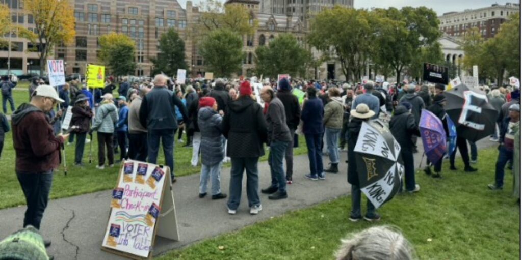 NK4 crowd